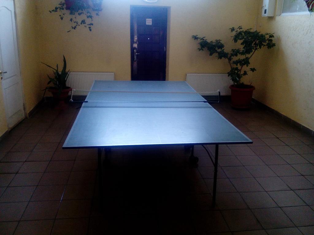 Hostel Mnogoborets F. Klub Odessa Zewnętrze zdjęcie