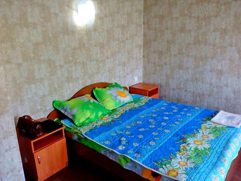 Hostel Mnogoborets F. Klub Odessa Zewnętrze zdjęcie