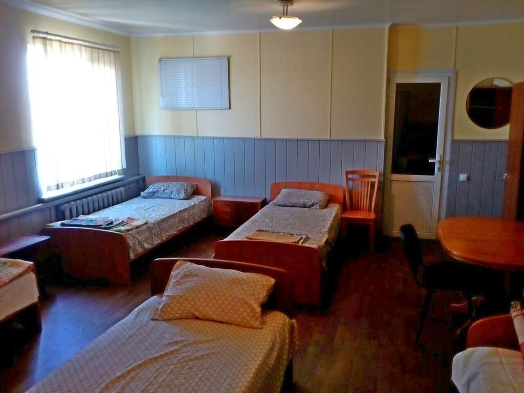Hostel Mnogoborets F. Klub Odessa Zewnętrze zdjęcie